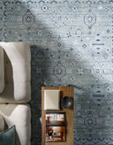 Almeria ALM-2302 Black / Burgandy Rug