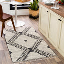 Bedouin BDO-2302 Black / Cream Rug