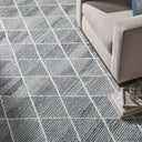 Eaton EAT-2302 Black / Ivory Rug