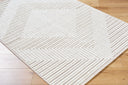 Lyna LYA-2336 Beige / Cream Rug
