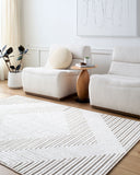 Lyna LYA-2336 Beige / Cream Rug