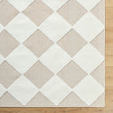 Lyna LYA-2357 Beige / Cream Rug