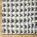 Sundance SDC-2301 Black / Ivory Rug