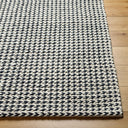 Sundance SDC-2301 Black / Ivory Rug
